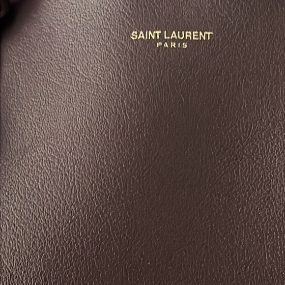 Saint Laurent Burgundy East West Leather Tote Bag - Picture 4 of 16
